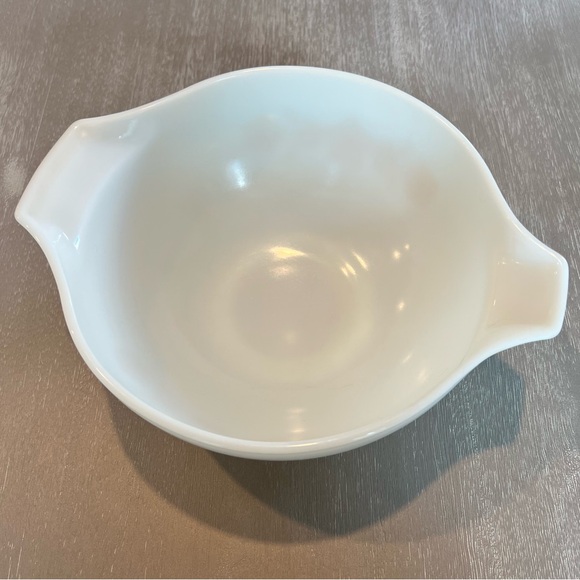 PYREX 443 2 1/2 quart vintage butterfly gold white bowl with yellow flowers - Picture 3 of 5